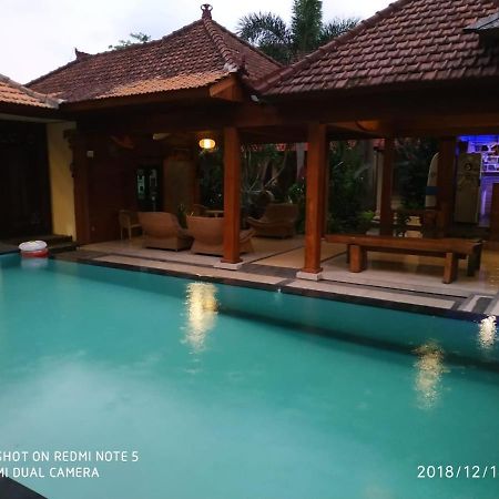 Medewi Beach Inn Pulukan Exterior photo