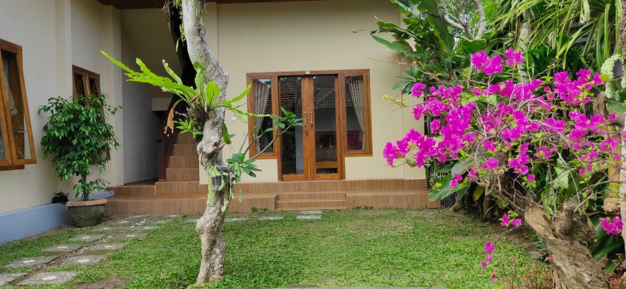 Medewi Beach Inn Pulukan Exterior photo